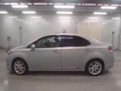 Lexus HS