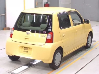 Daihatsu Esse