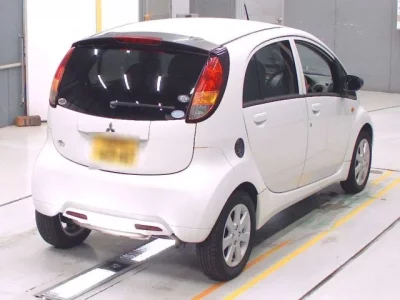 Mitsubishi I