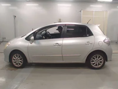 Toyota BLADE