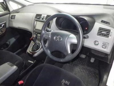 Toyota MARK X ZIO