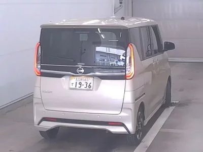 Nissan ROOX
