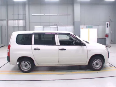 Toyota SUCCEED