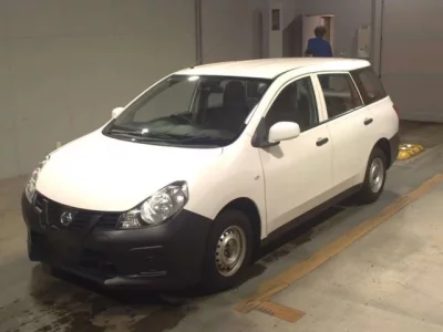 Nissan AD