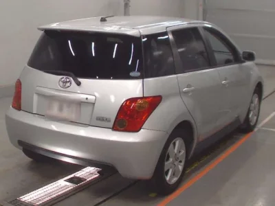 Toyota IST