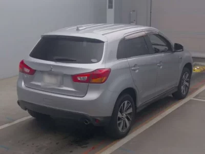 Mitsubishi RVR