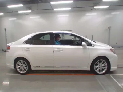 Lexus HS