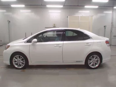 Lexus HS