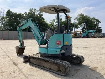 YANMAR VIO30-6