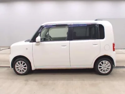 Toyota PIXIS SPACE