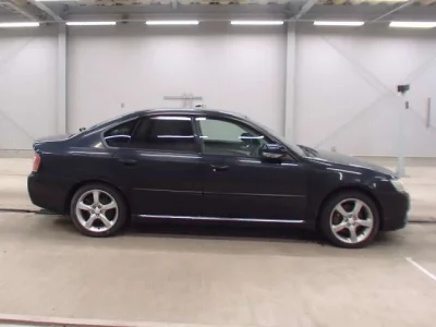 Subaru LEGACY B4