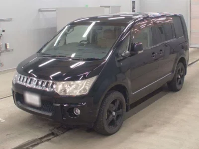 Mitsubishi DELICA D5
