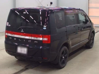 Mitsubishi DELICA D5