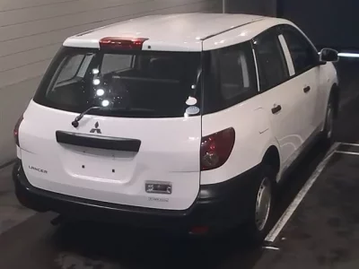 Mitsubishi LANCER VAN