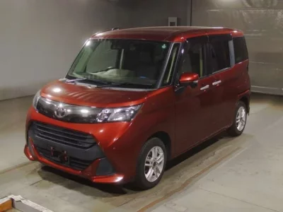 Toyota TANK