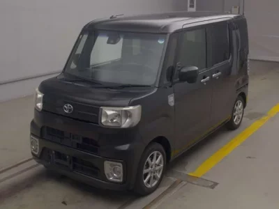 Toyota PIXIS MEGA