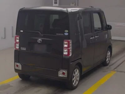 Toyota PIXIS MEGA