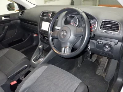 Volkswagen GOLF VARIANT