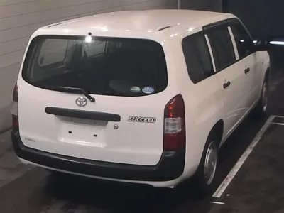 Toyota SUCCEED