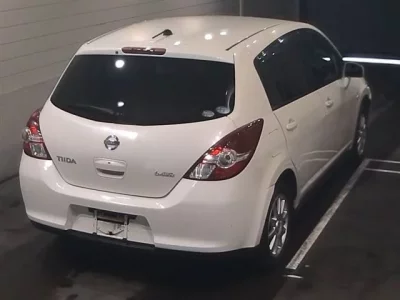 Nissan TIIDA