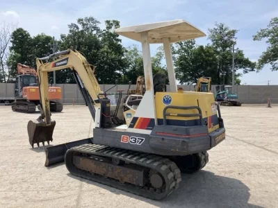 YANMAR B37-1