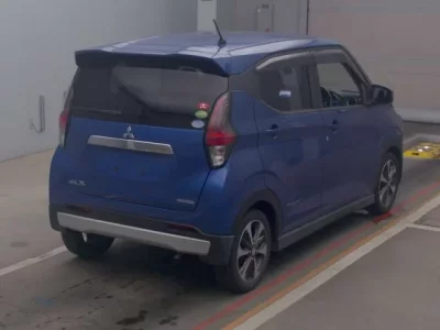 Mitsubishi EK X