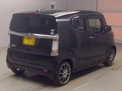 Honda N BOX SLASH