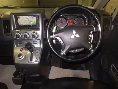 Mitsubishi DELICA D5