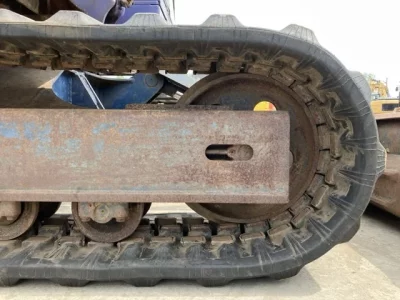 KOMATSU PC75UU-1