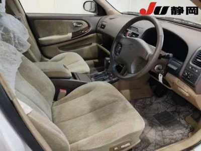 Nissan CEFIRO