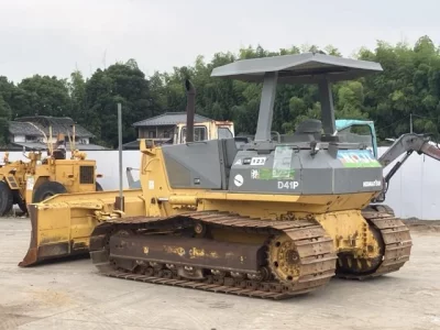 KOMATSU D41P-6