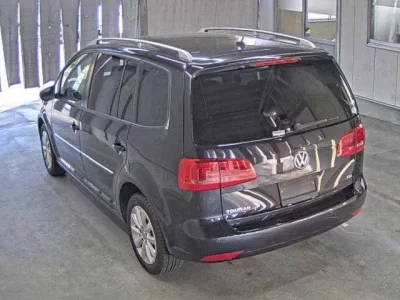 Volkswagen GOLF TOURAN