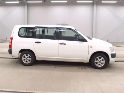 Toyota SUCCEED