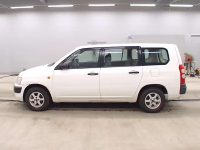 Toyota SUCCEED