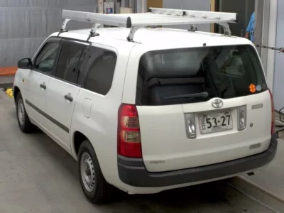 Toyota SUCCEED