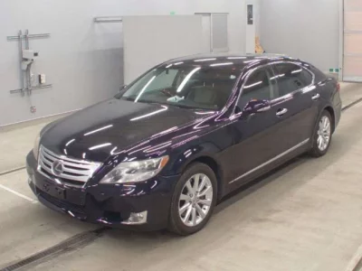 Lexus LS
