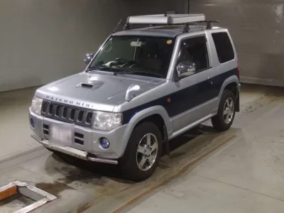 Mitsubishi PAJERO MINI