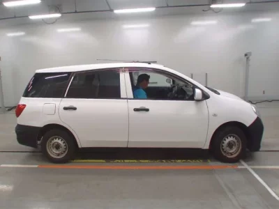 Nissan AD