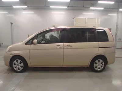 Toyota ISIS