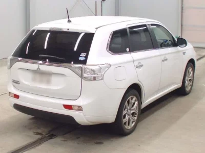 Mitsubishi OUTLANDER PHEV