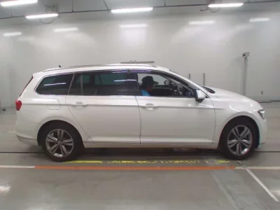 Volkswagen PASSAT VARIANT