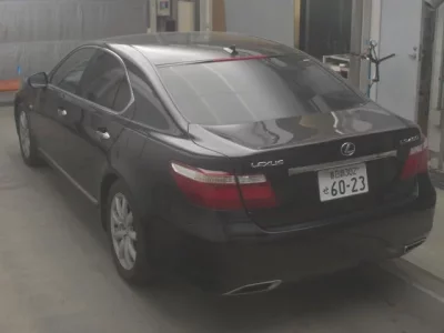 Lexus LS