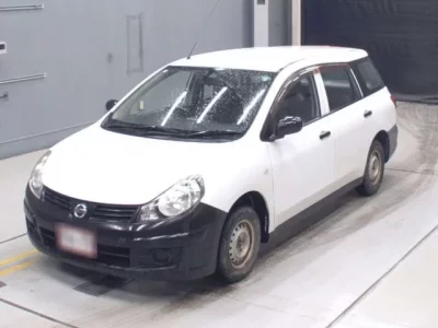 Nissan AD
