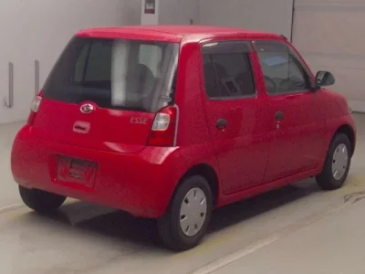 Daihatsu Esse