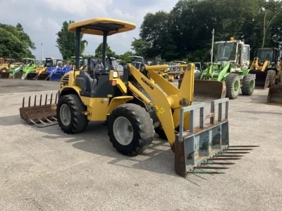 KOMATSU WA40-6N0