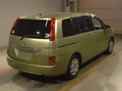 Toyota ISIS