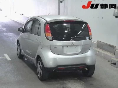 Mitsubishi I