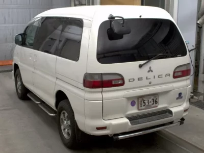 Mitsubishi DELICA
