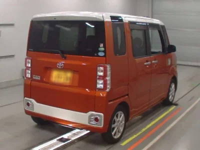 Toyota PIXIS MEGA
