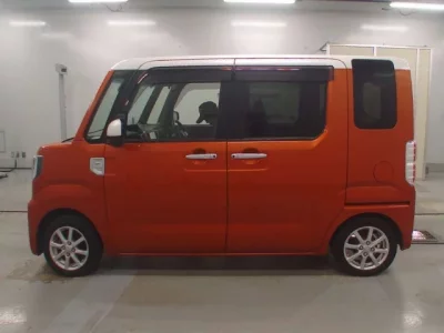 Toyota PIXIS MEGA